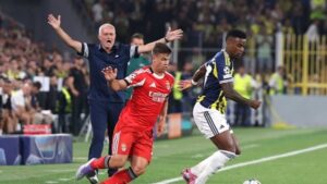 Sân chơi danh giá nhất châu Âu đang quá tầm với Fenerbahce?